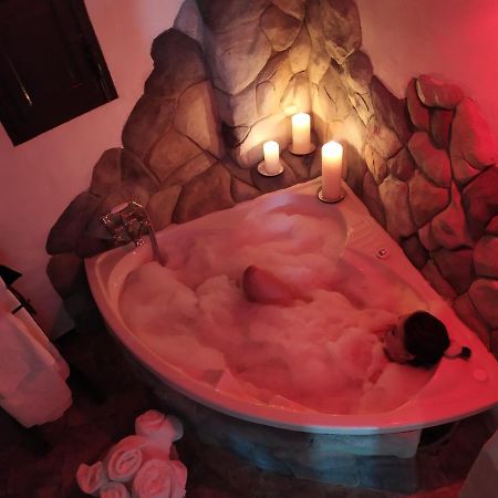 El Escondite De Martina, Casa Rural Romantica Setenil De Las Bodegas Eksteriør bilde