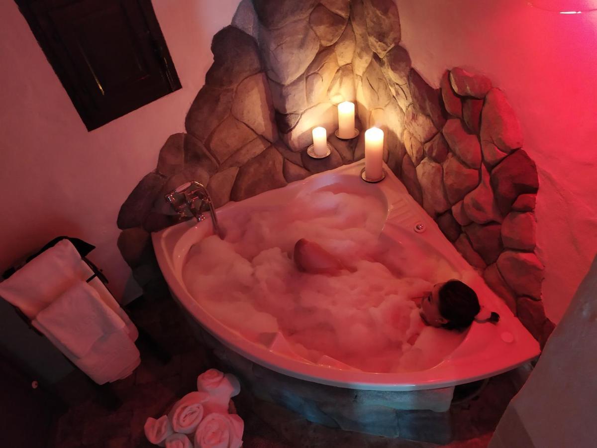El Escondite De Martina, Casa Rural Romantica Setenil De Las Bodegas Eksteriør bilde